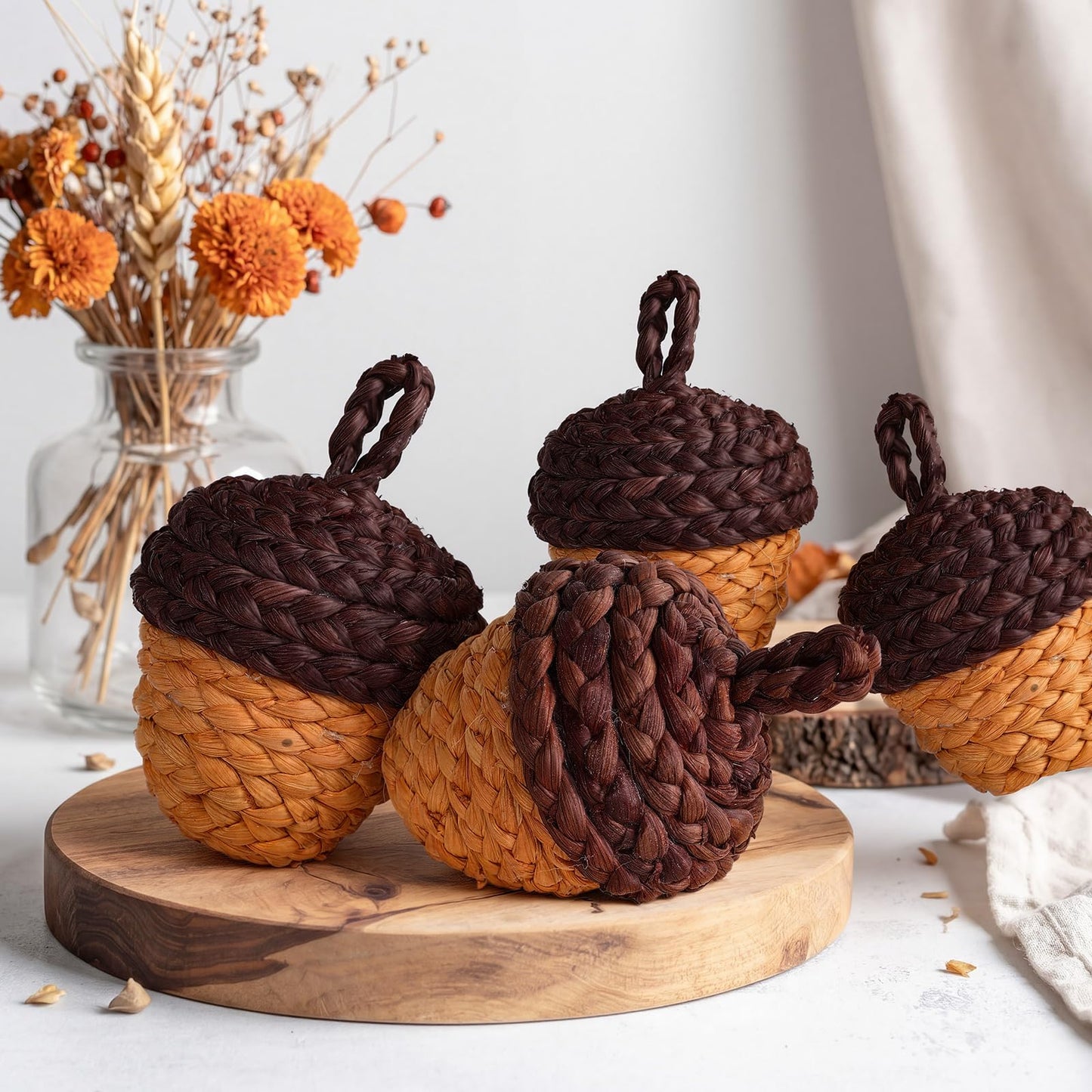 Fuutreo 6 Pcs Fall Rattan Acorn Decor 4 Inch Woven Wicker Corn Husk Artificial Acorn Thanksgiving Table Centerpiece Fall Party Decoration for Rustic Farmhouse Bowl Filler Halloween Autumn Harvest Home