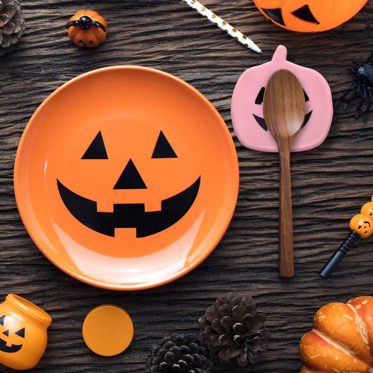 Whaline 4 Pcs Halloween Mini Ceramic Spoon Rests 2.6 Inch Pink Purple Orange Pumpkin Small Coffee Spoon Holder for Coffee Stirrers Teaspoon Home Station Bar Accessories