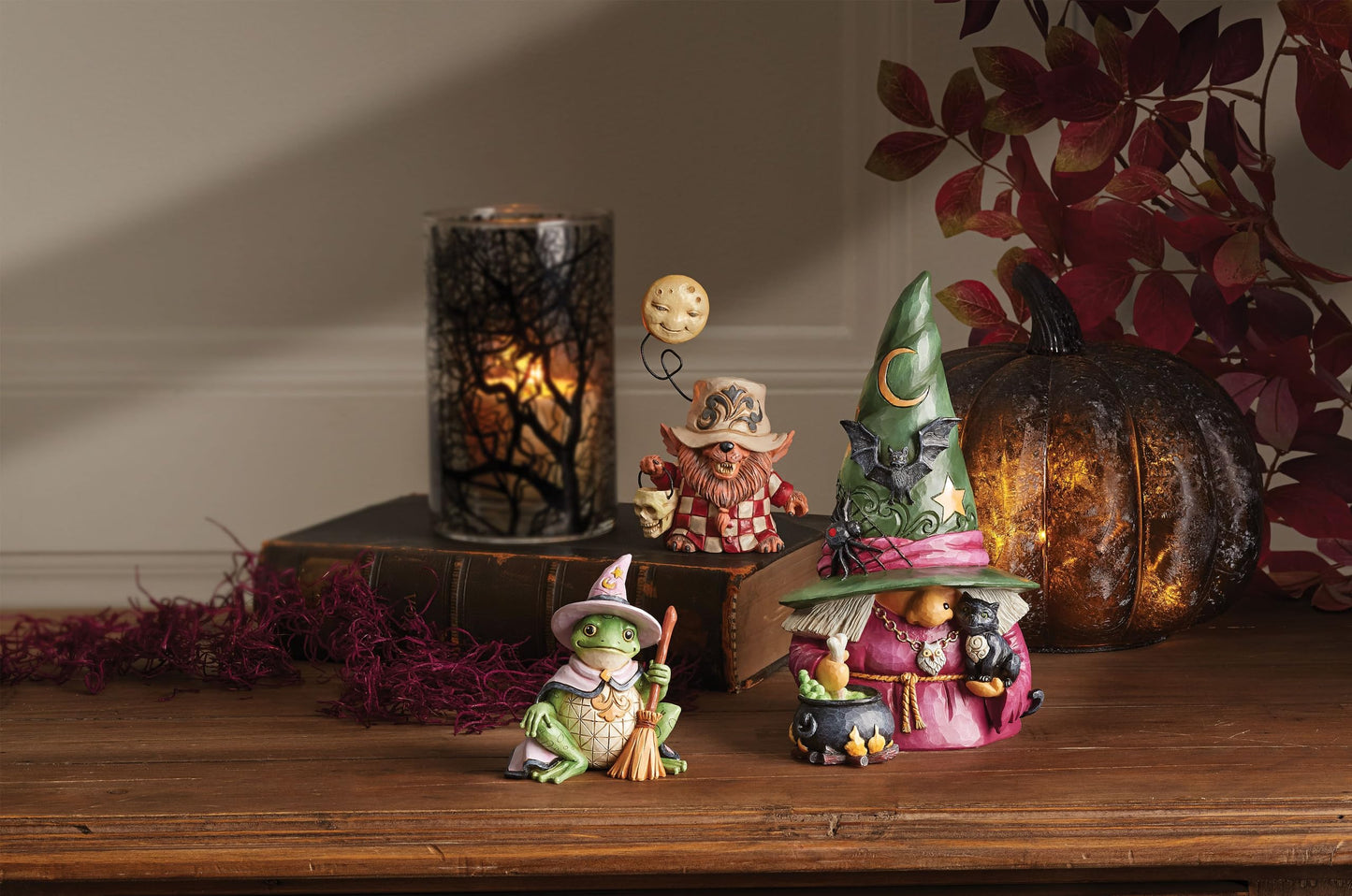 Enesco Jim Shore Heartwood Creek Halloween Collection Witch Gnome with Cauldron and Cat Figurine- Stone Resin Hand Painted Crafted Collectible Gnomes Halloween Figurines Home Decor Statue, 7.68 Inch