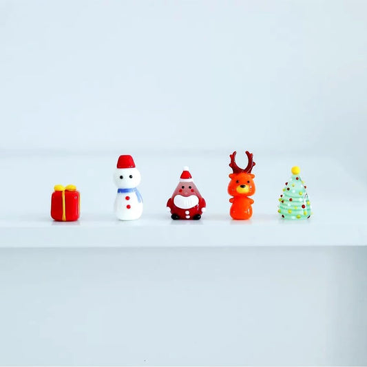 Mollytek 5PCS Mini Hand Blown Glass Figurines Collectibles Miniature Hand Blown Glass Ornaments Decor Assorted Cute Home Office Table Computer Car Dashboard Ornament (Christmas)