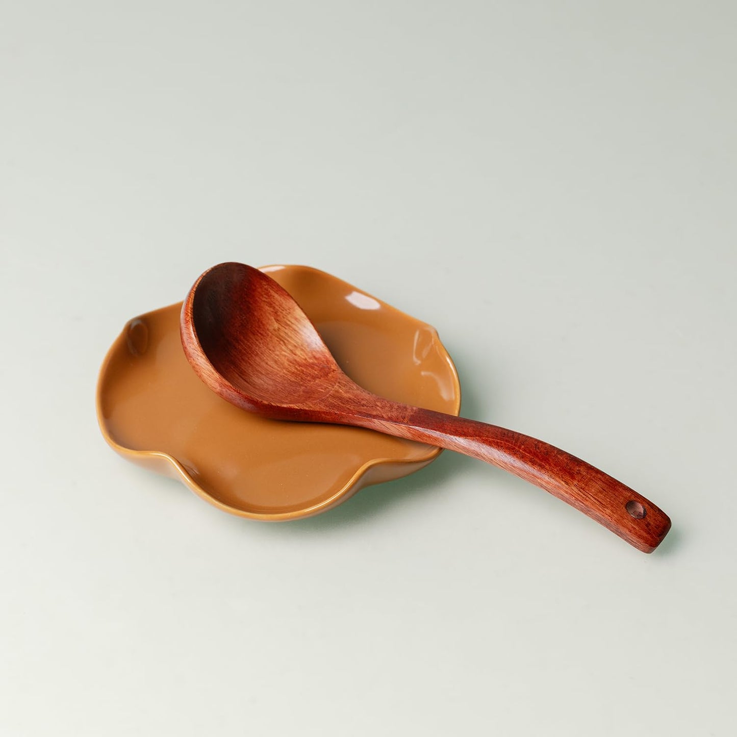 Ceramic Spoon Rest, 4 Pack Spoon Holder for Stove Top, Suitable for Placing Spoons, Spatulas, Whisks, Ladles （Petal Shaped）