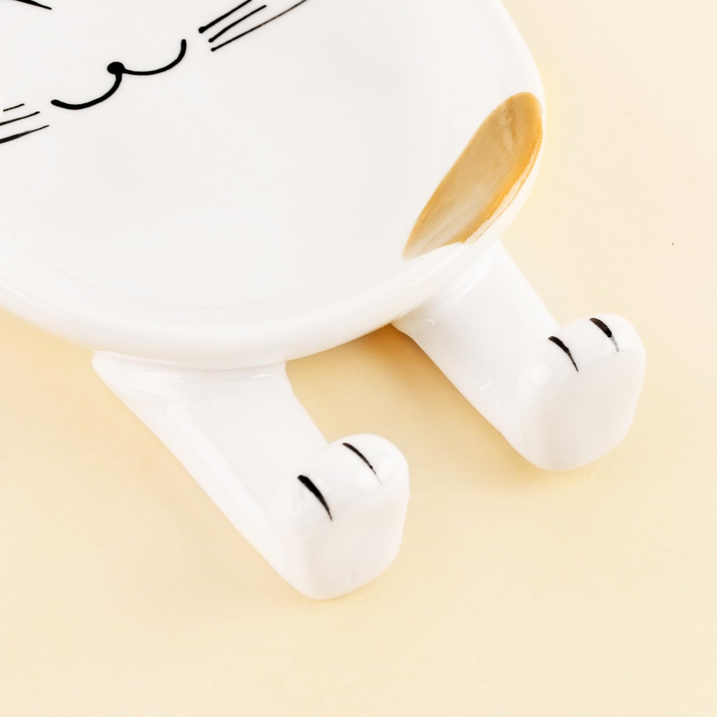 TBWHL Cute Spoon Rest 2PCS, Cat-Shaped Ceramic Spoon Rest for Kitchen Counter Stove Top with Lid Holder, Kitchen Spoon Holder for Coffee Spoon (Red & Yellow)