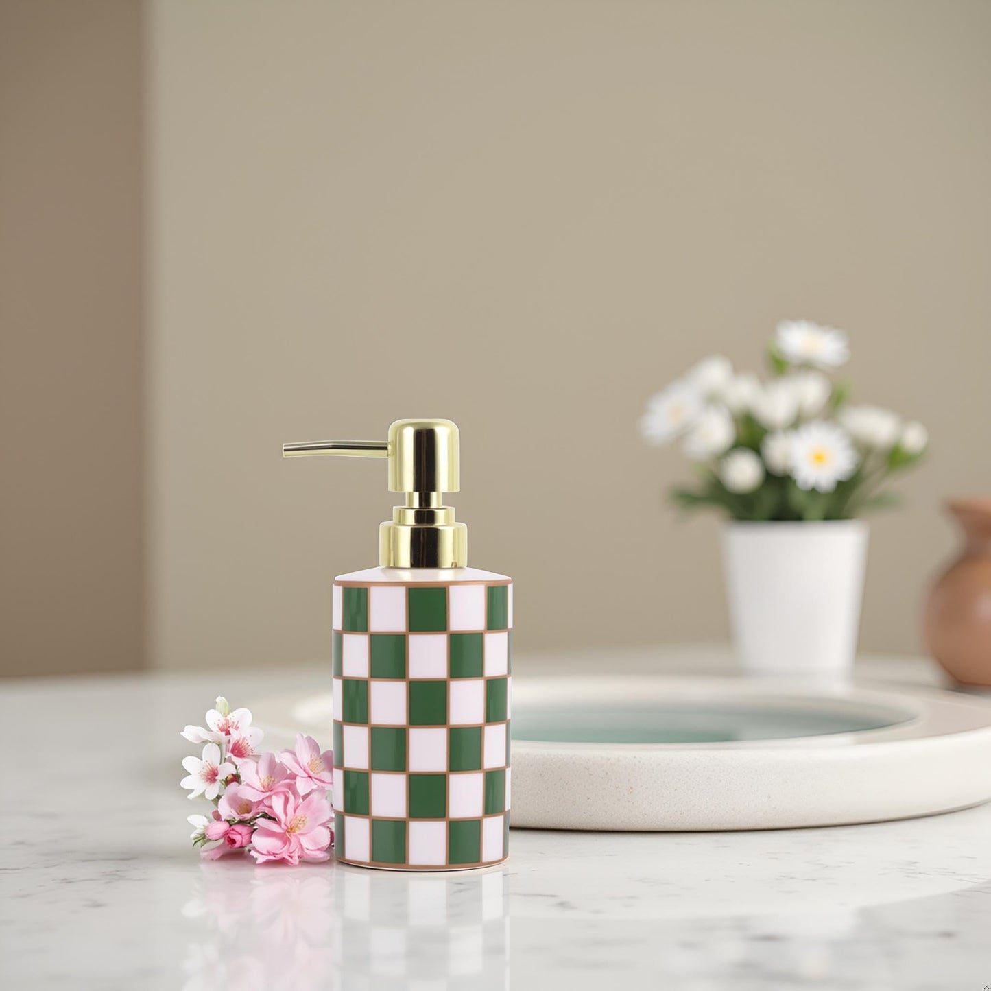 Checkered Bathroom Soap Dispenser,Gold Pump Ceramic Soap Dispenser,Kitchen Checkerboard Empty Pump Bottle,Bath Countertop Storage Organizer,Checkered Bathroom Decor (Green)