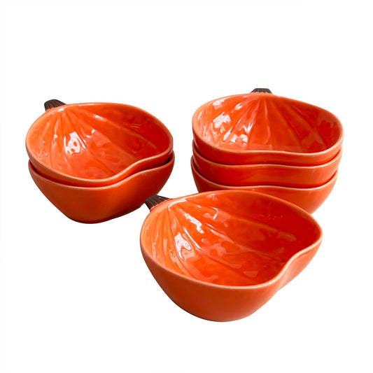 FYUEROPA Ceramic Pumpkin Ramekins Set, Small Bowls for Baking Souffle, Pudding, Serving Snack, Dessert, 6Oz (6PCS)