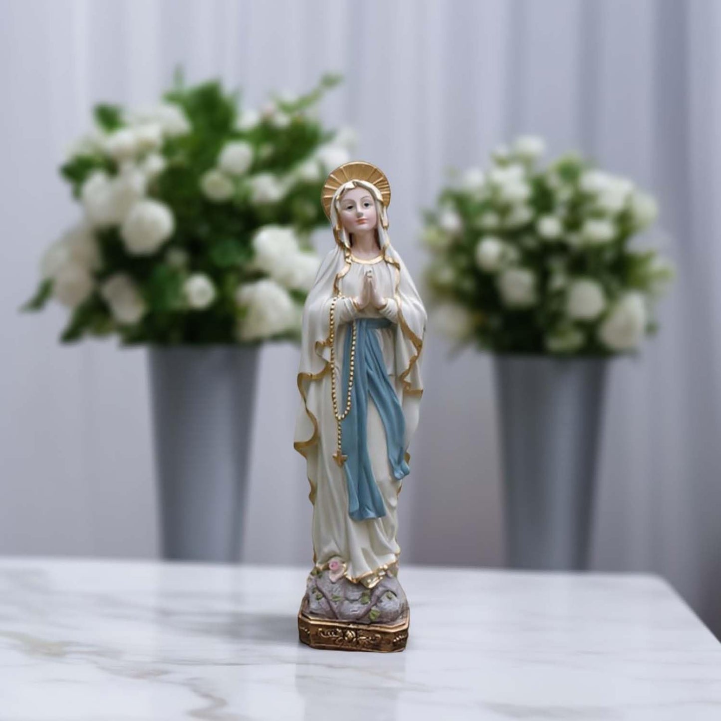 MeritMode 15" H Virgin Mary Praying Statue - Lourdes Catholic Collectible Figurine, Blessed Mother Figurine, Ideal Religious Gift for Home Décor & Outdoor Garden Decorations