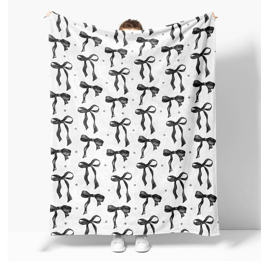 Reateforin Black and White Bows Throw Blankets Black Bow Preppy Blanket Coquette Flannel Soft Cute Bow Aesthetic Classroom Room Decor for Sofa Couch Travel Bed Christmas Halloween Decoration 30"x40"