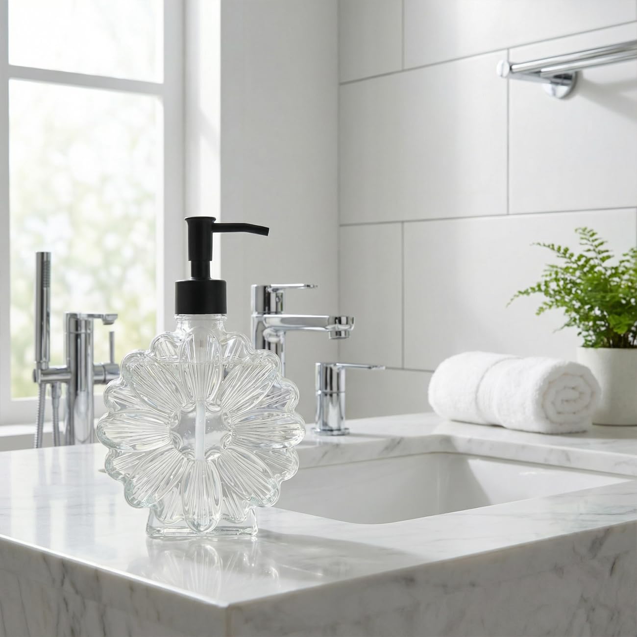 Aniced Flower Clear Glass Soap Dispenser Liquid Hand Countertop Cute Retro Floral Decorative Lotion Dispensers Refillable Hand Pump for Bathroom Kitchen Toilet Sinks Countertops 17 Oz (Black)