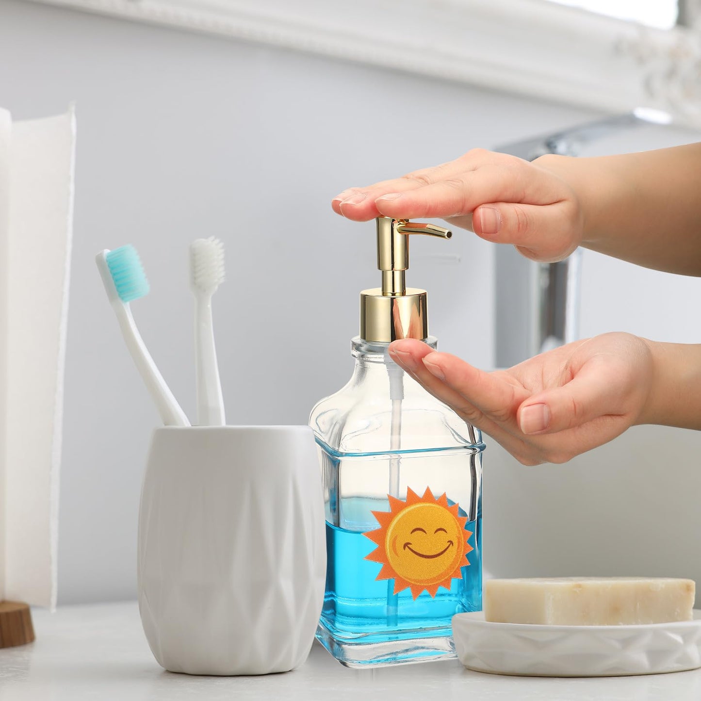 Teenyyou Seasonal Patriotic Soap Dispenser with 14 Interchangeable Seasonal Festival Magnets Glass Lotion 4th of July Fall Holiday Soap Dispenser for Farmhouse Kitchen Bathroom Accessories