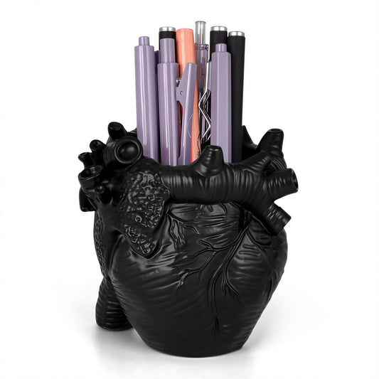 DAECHAO Heart-shaped Pen Holder for Desk Accessories Halloween Decor and Office Decor, Pencil Holder for Desk Organizers, Compact Desk Accessories Gift, Pencil Cup for School, Office, Home (Black)
