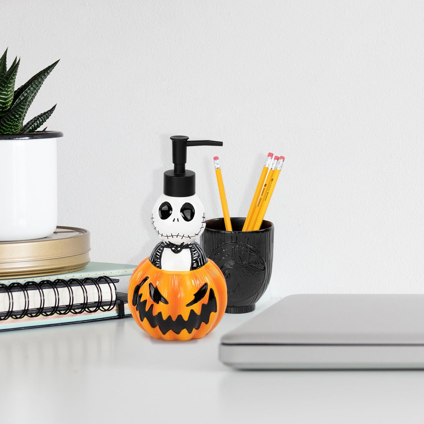 Jay Franco Disney Nightmare Before Christmas Bathroom Soap Dispenser Set - 2 Piece Black and White Collection Includes Resin Lotion Pump and Tumbler Cup - Bathroom Décor