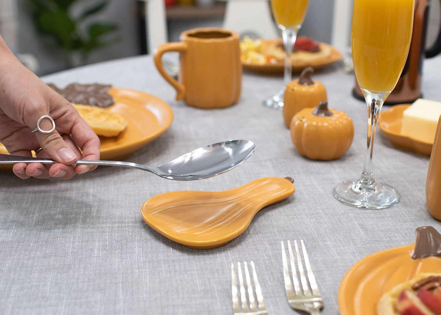 Nat & Jules Pumpkin Gourd Shaped 6.5 x 4 Inch Ceramic Spoon Rest: Cheerful Fall & Thanksgiving Decorations for Indoor Home Kitchen & Table Décor & Centerpiece, Orange