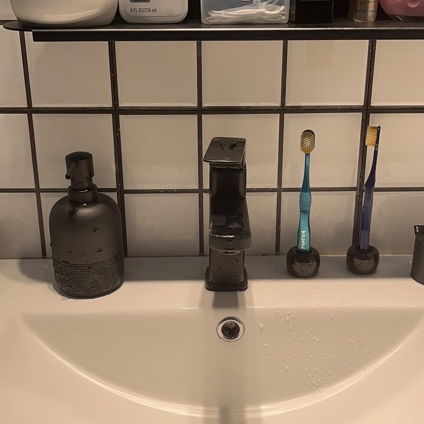 GalDal Soap Dispenser Black,Hand Soap Lotion Dispenser for Bathroom Countertop,Soap Dispenser for Kitchen.