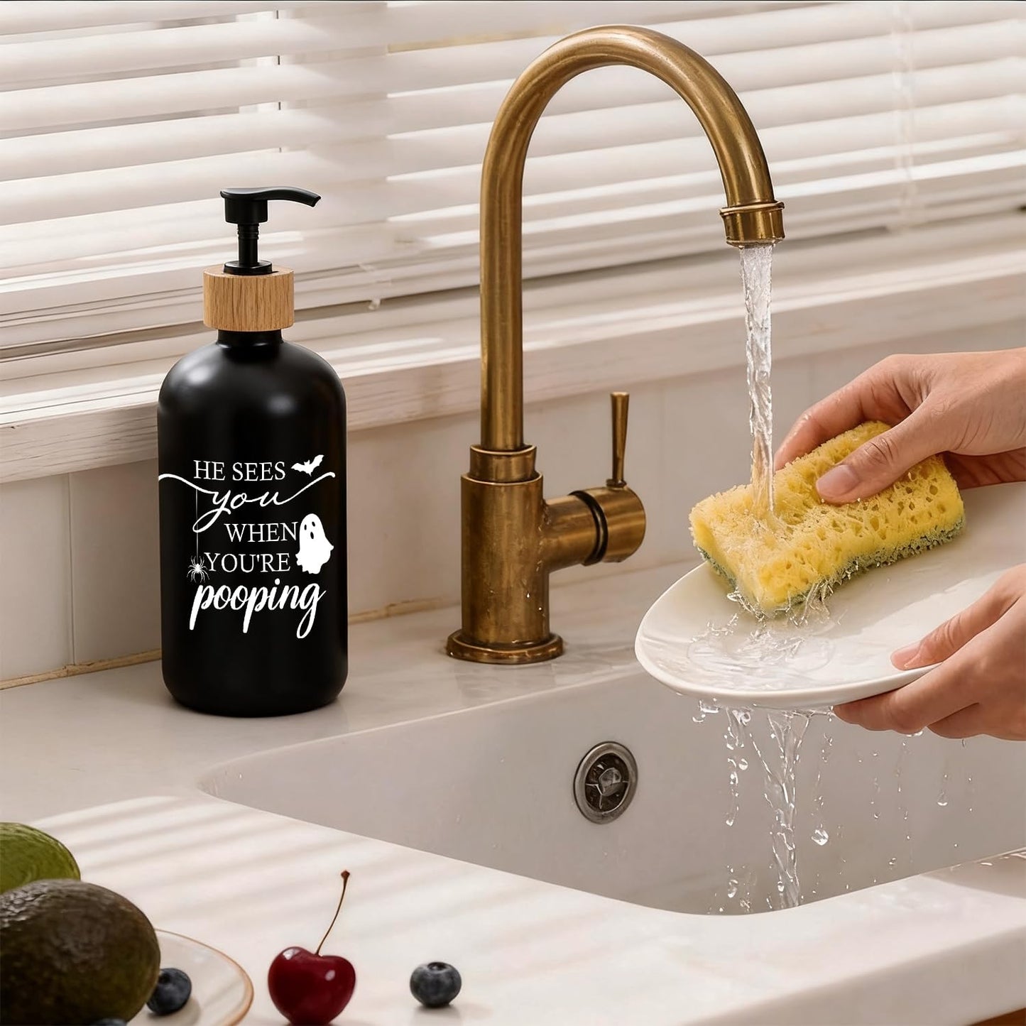 OuOvOwO Funny Halloween Bathroom Black Glass Soap Dispenser