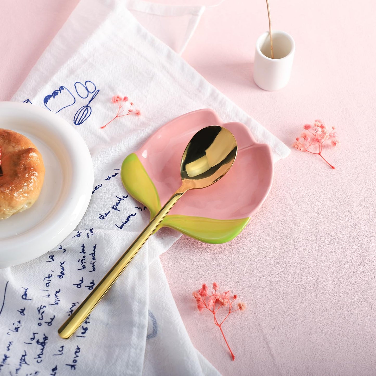 WAIT FLY Lovely Tulip Ceramic Spoon Rest Spoon Holder for Kitchen Counter/Stove Top Stable Utensil Rest-Tulip-1PCS