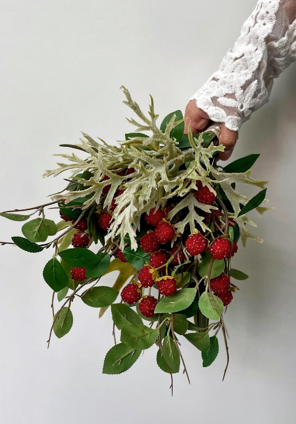 QFSH 7Pcs Artificial Raspberry Plant Stems 15.7'' Simulated Berry Bouquet for Home Decor Photography Props Wedding Decoration