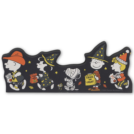 Open Road Brands Peanuts Gang in Costume Trick or Treat Shelf Sitter Decor - Chunky Wood Block Tabletop Decoration for Halloween