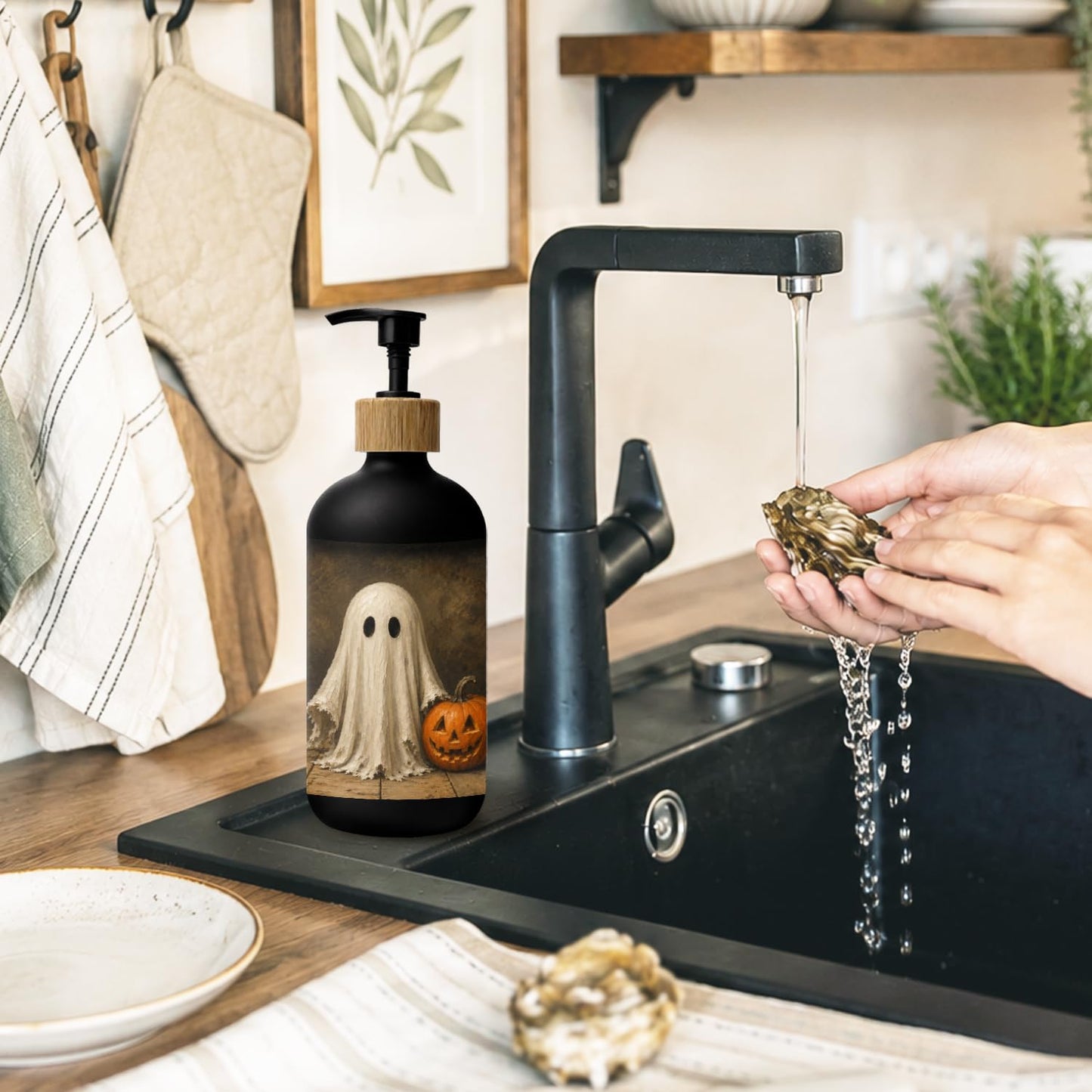 Stelloriellea Halloween Ghost Black Glass Soap Dispenser with Pump
