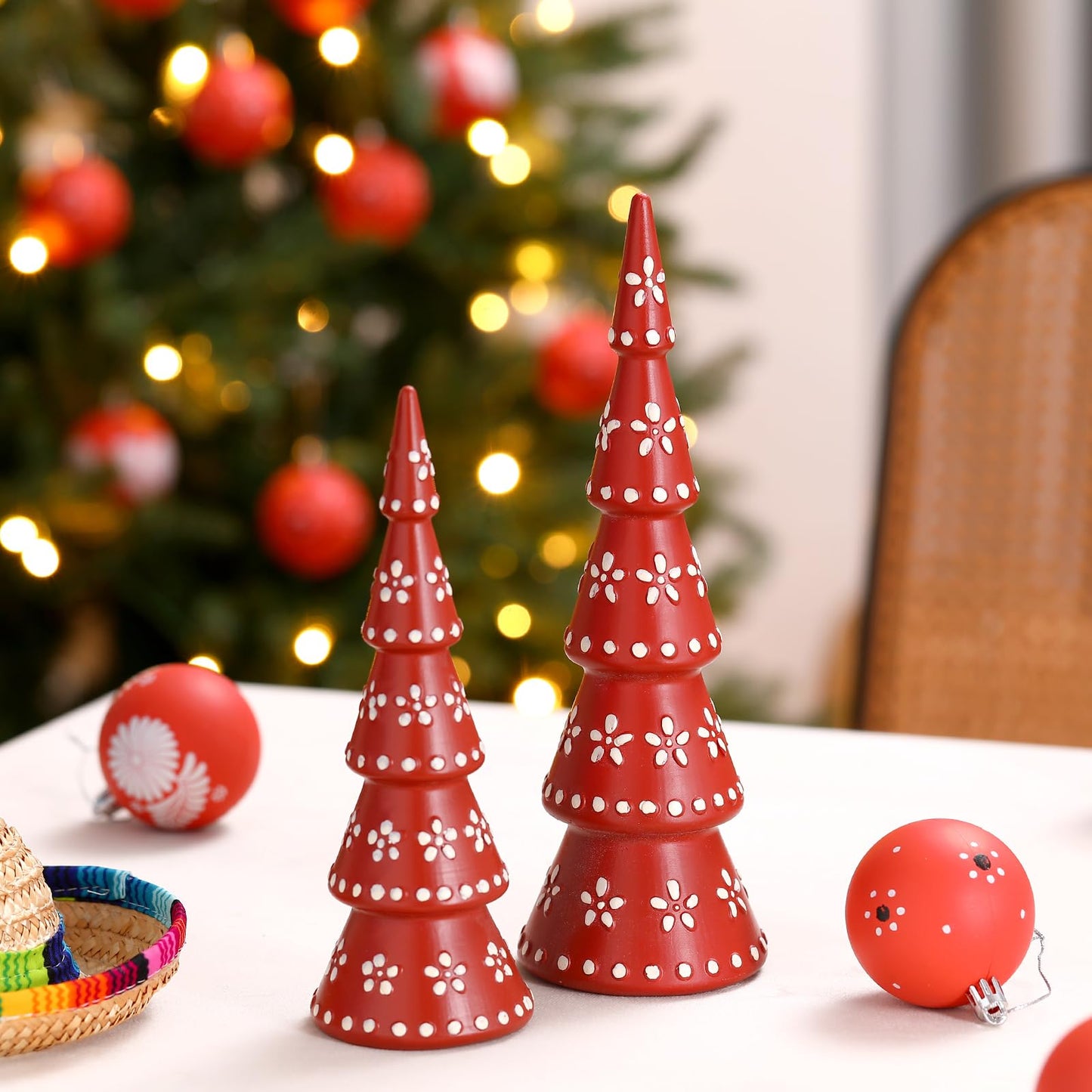 Geelin 2 Pcs De Barro Mexican Christmas Decorations Talavera Christmas Tree Figurines Boho Resin Decoration Terracotta Table Centerpiece for Accents Xmas Mantel Shelf Fireplace Gift