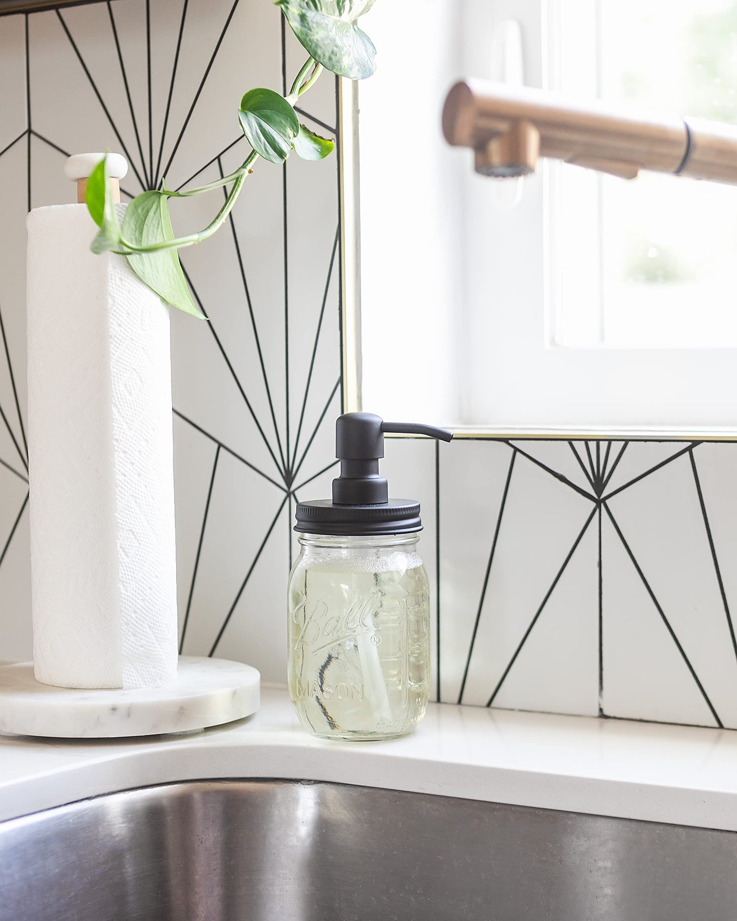 Jarmazing Products Mason Jar Soap Dispenser - Black - 16 oz Ball Mason Jar Liquid Dispenser for Kitchen & Bathroom - Glass - Dish Soap Dispenser with Rust Proof Stainless Steel Pump & Lid