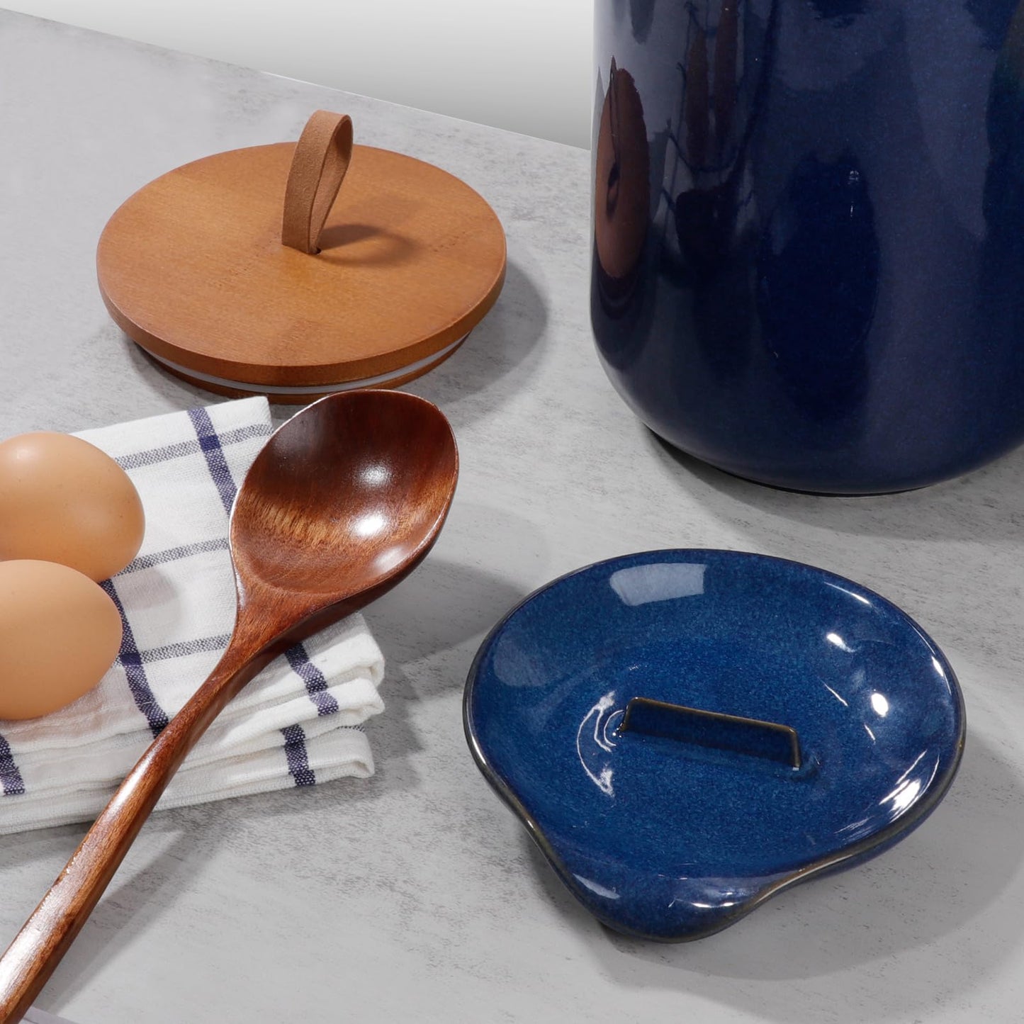 FFQ Spoon Holder, Spoon Rest for Kitchen,Ceramic Spoon Holder for Stove Top, Cooking Spoon Holder,Heat Resistant Utensil Rest for Countertop, Blue