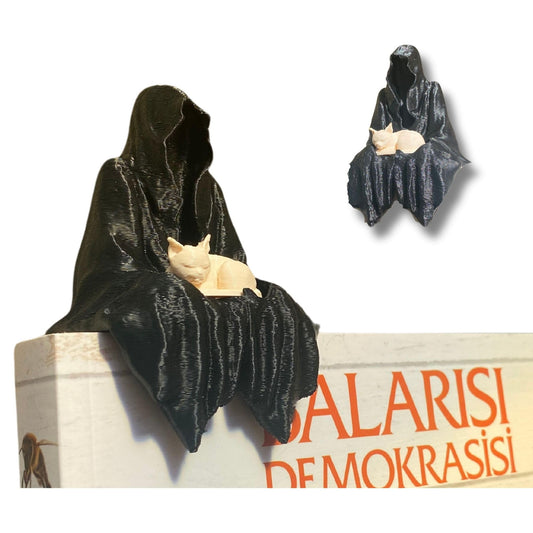 Sitting Ghost Figurine with Sleeping Cat – Suriel ACOTAR Inspired Decoration | Fantasy Bookish Home Decor | Gothic Spooky Aesthetic For Cat Lovers