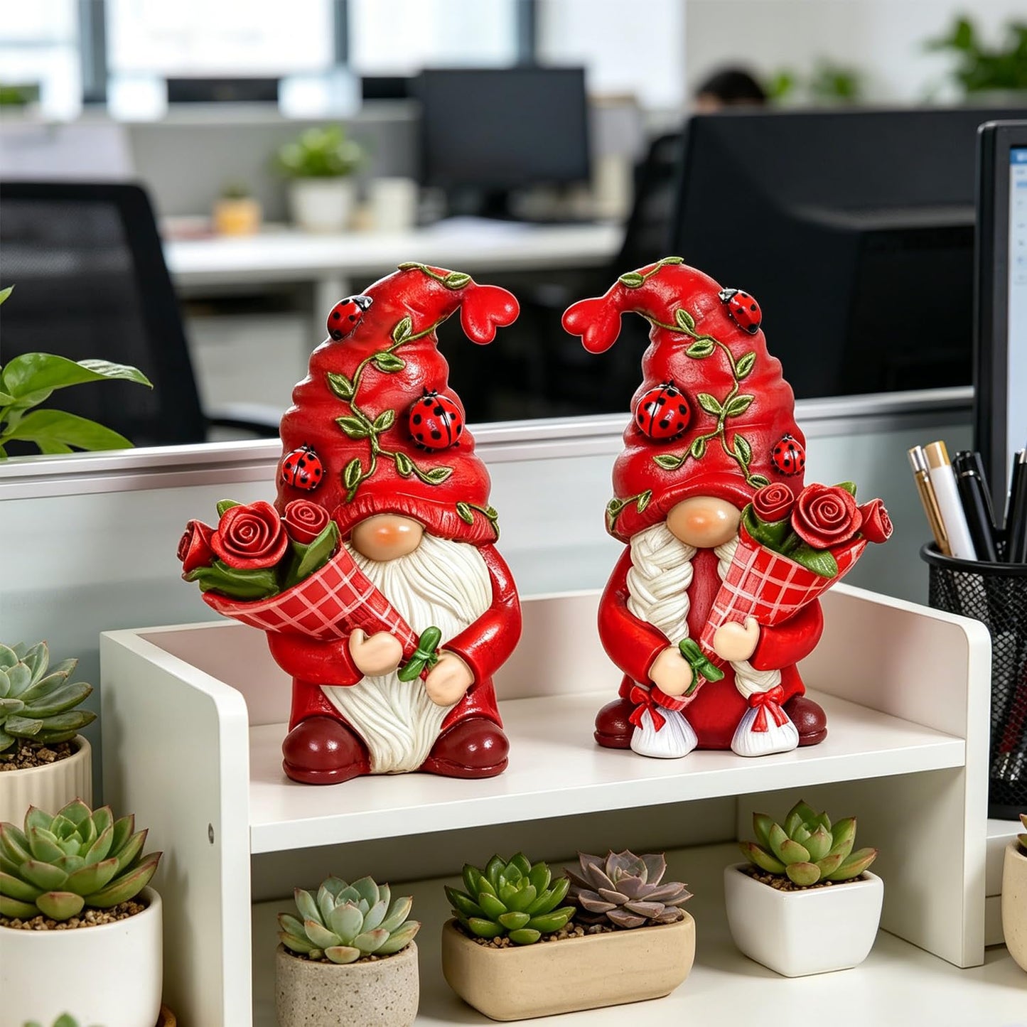 Eousera Red Roses Gnome Figurines - Indoor Home Office Spring Decor, Romantic Summer Gnomes Gifts for Women, Resin Ladybug Dwarf for Desk Shelf Decorations