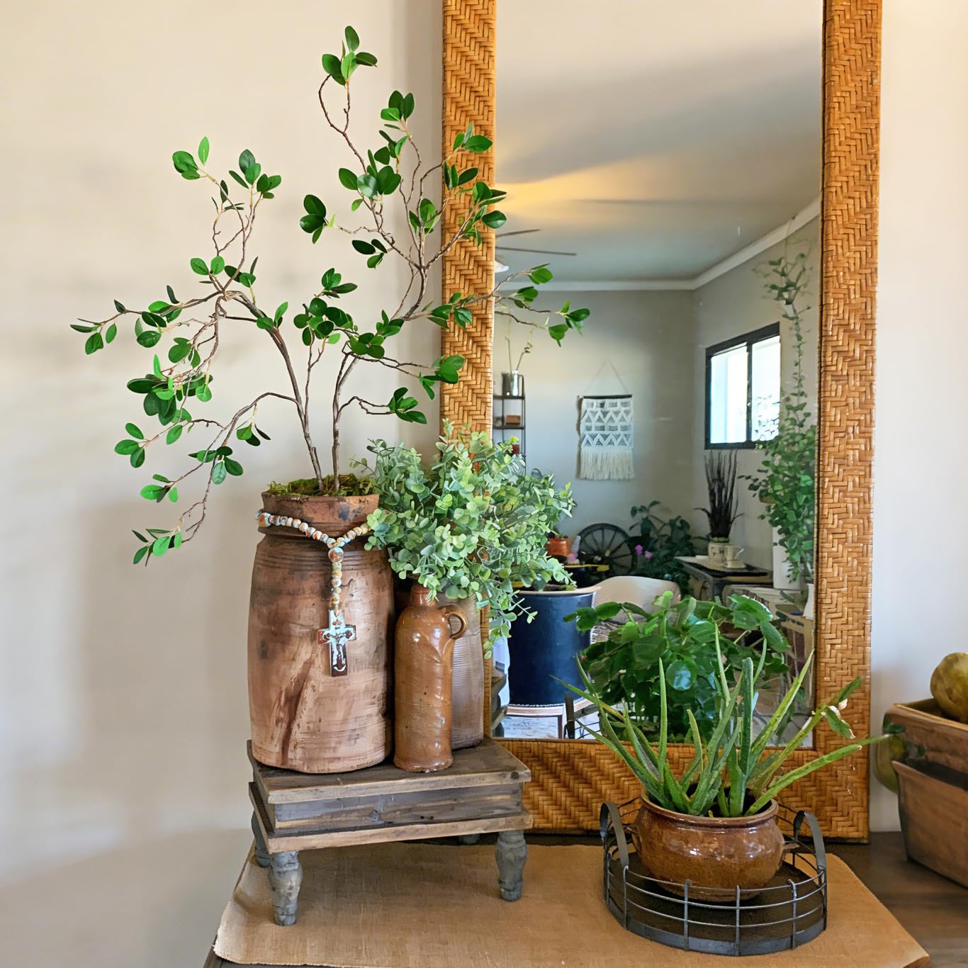 Htmeing Artificial Eucalyptus Green Branches with Leaves Faux Long Stems Fake Greenery Plants Ficus Twigs for Home Office Shop Farmhouse Decoration 110cm/43,2pcs