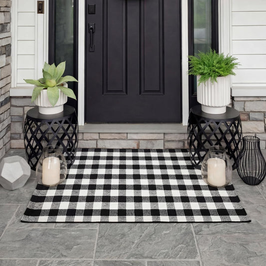 Drydiet Black and White Checkered Area Rug 27.5" x 43" Cotton Woven Washable Buffalo Plaid Outdoor Rug for Layered Door Mat Farmhouse Front Porch Entryway Indoor Outdoor