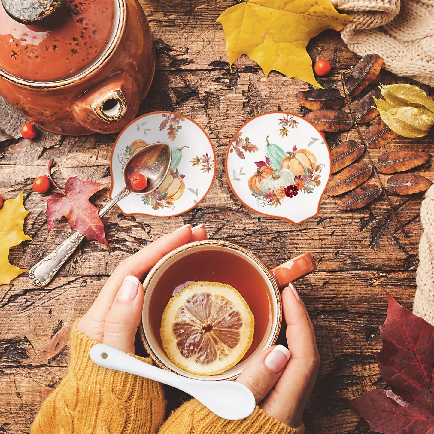 2 Pcs 4.7 Inch Fall Thanksgiving Ceramic Spoon Rest Autumn Floral Pumpkin Small Coffee Spoon Holder for Thanksgiving Coffee Stirrers Teaspoon Bar Spoon Bar Accessories