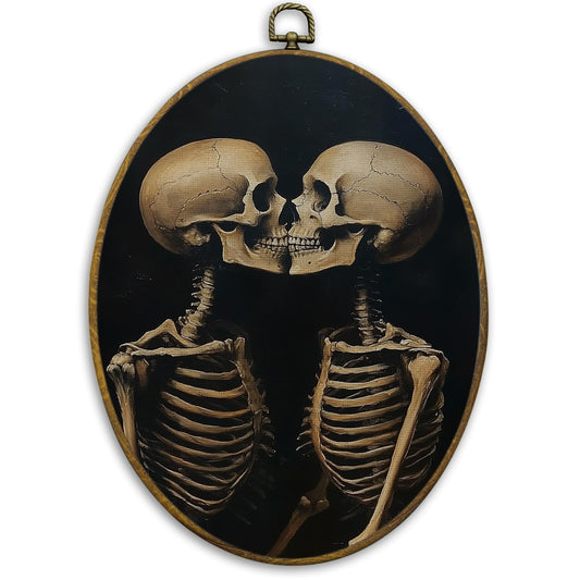 CUANFDDSF Vintage Gothic Couple Skeleton Oval Wall Art Decor, Gothic Moody Wall Hanging Decor, Dark Academia Skeleton Kissing Framed Canvas Prints for Home Bedroom Living Room, 8.6x11.4 Inch