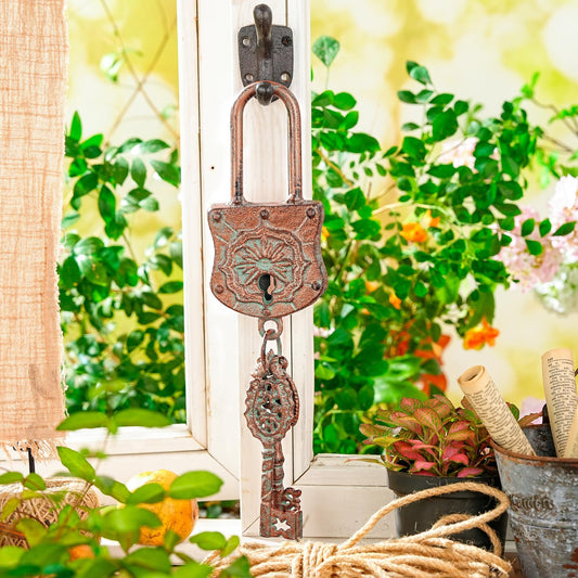 Sungmor Vintage Cast Iron Decorative Padlock and Keys-Rustic Wall Hanging,Ornate Lock Sculpture for Home,Farmhouse & Boho Decor, Copper Finish