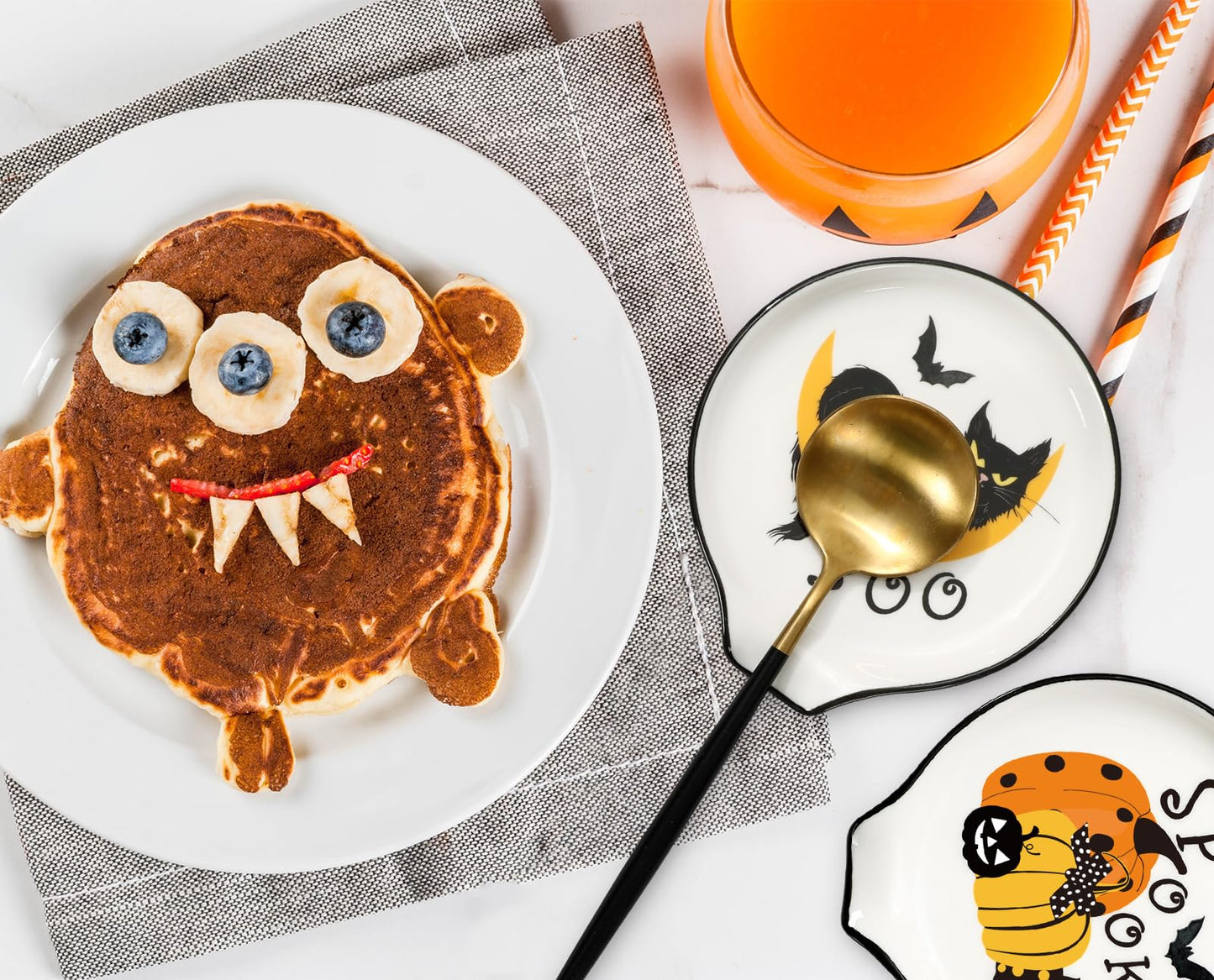 Whaline 2Pcs 4.7inch Black Cat Ceramic Spoon Rest Spooky Pumpkin Small Coffee Spoon Holder for Halloween Coffee Stirrers Teaspoon Bar Spoon Coffee Station Bar Accessories
