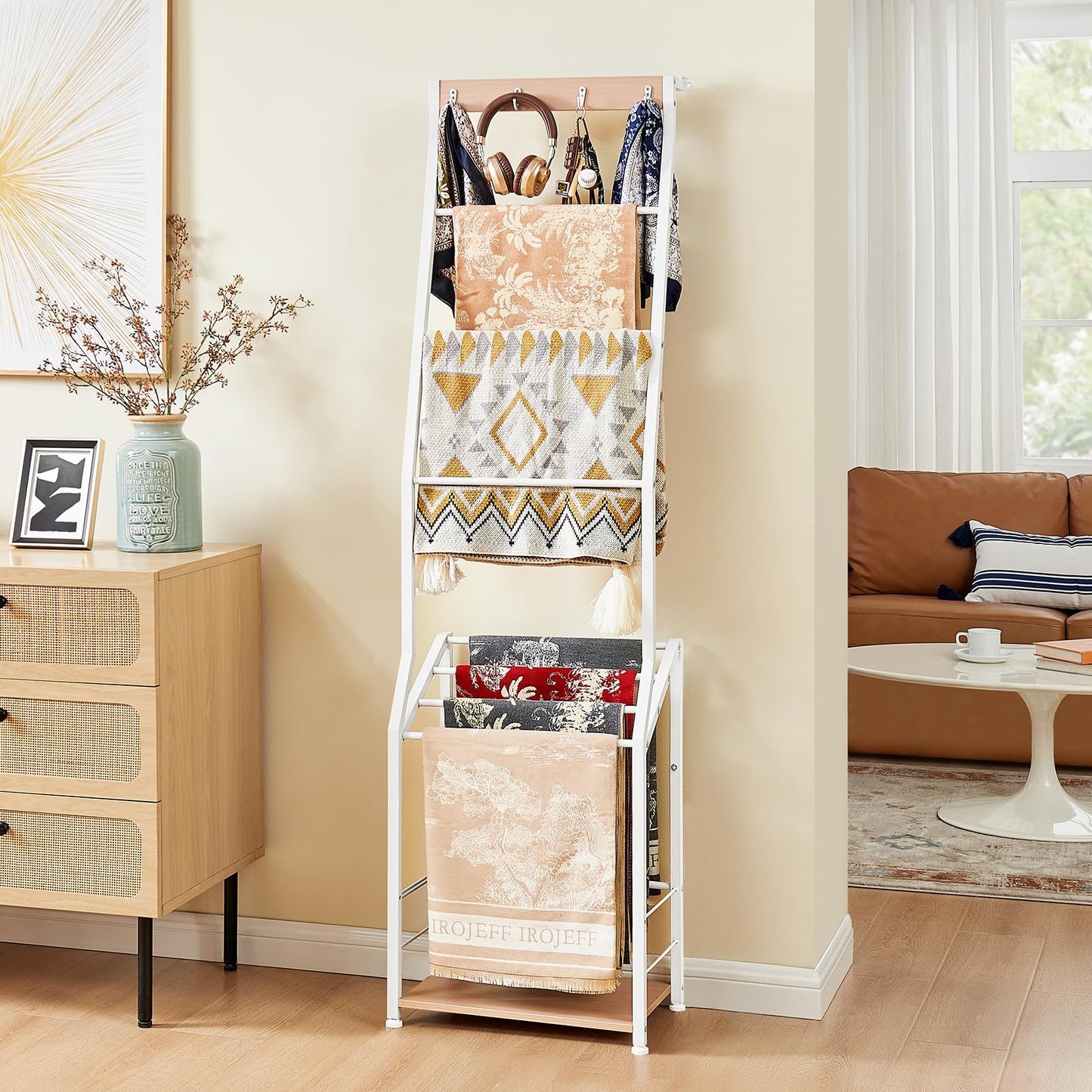 Pinzoveco Blanket Ladder, 7 Tier Blanket Ladders for The Living Room,Wooden Ladder Shelf with Hooks, 5.5ft Blanket Holder Rack Farmhouse Ladder Rack for Storage and Home Decor (White)