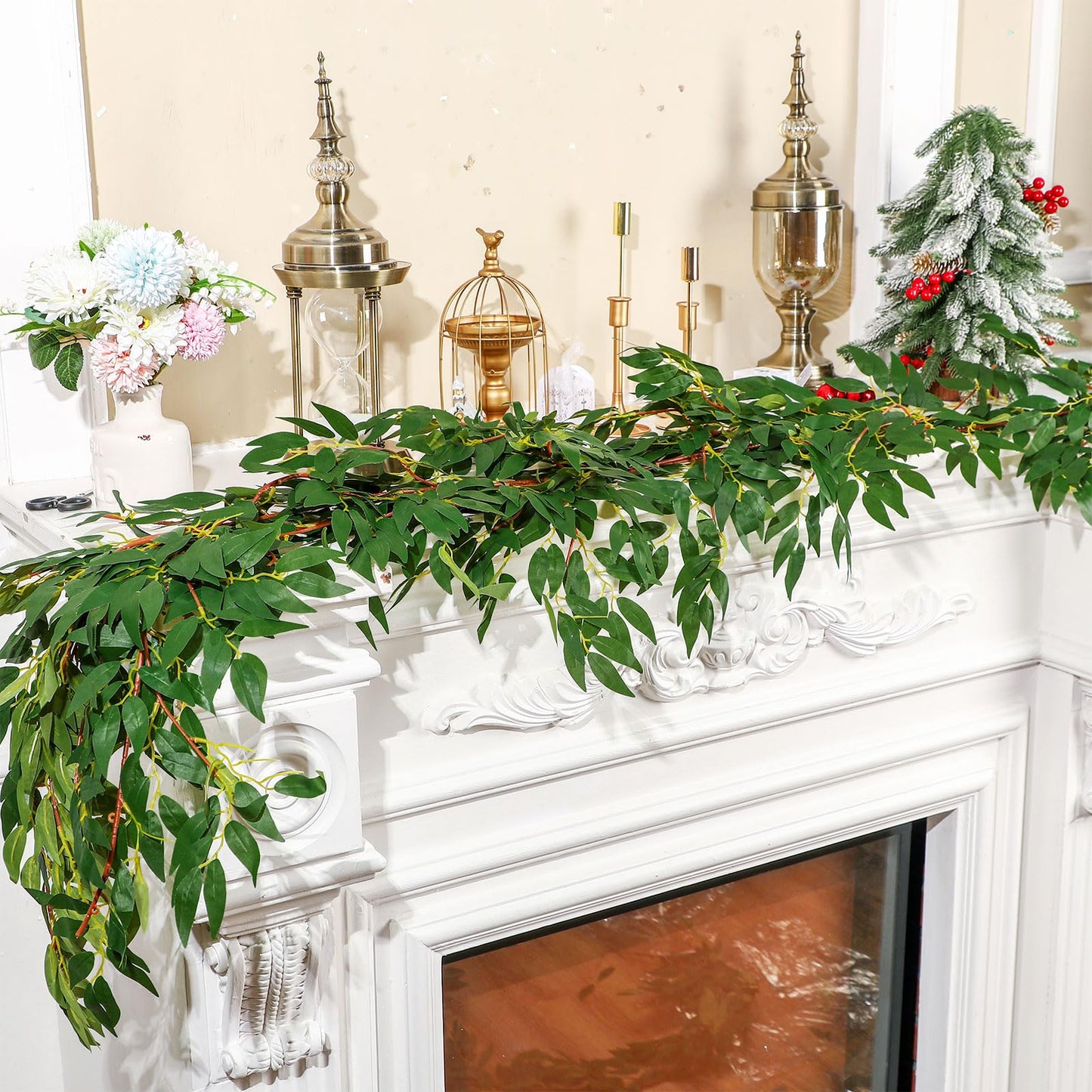 Yunlly 135ft Artificial Faux Greenery Garland Willow Leaves Vines Hanging Willow Vines Leaf Garland for Indoor/Outdoor Wedding Party Decor Wedding Table Centerpieces (Green,12 Pack)