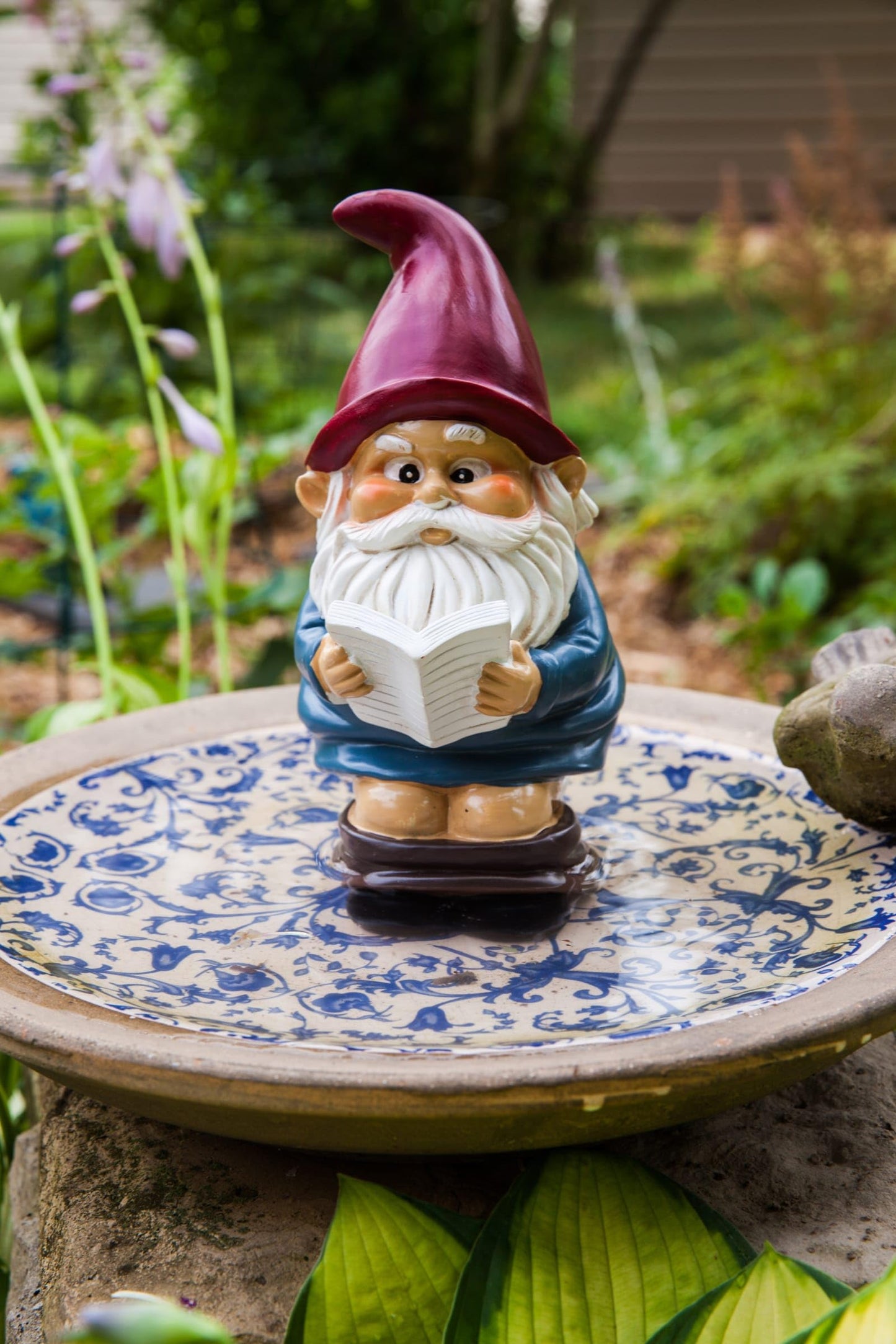 Funny Garden Gnome on a Throne, Durable Ceramic Statue Decoration, Weather-Proof Outdoor Gnomes for Yard Lawn Garden Decor, Housewarming Gag Gift - 9.5" Tall