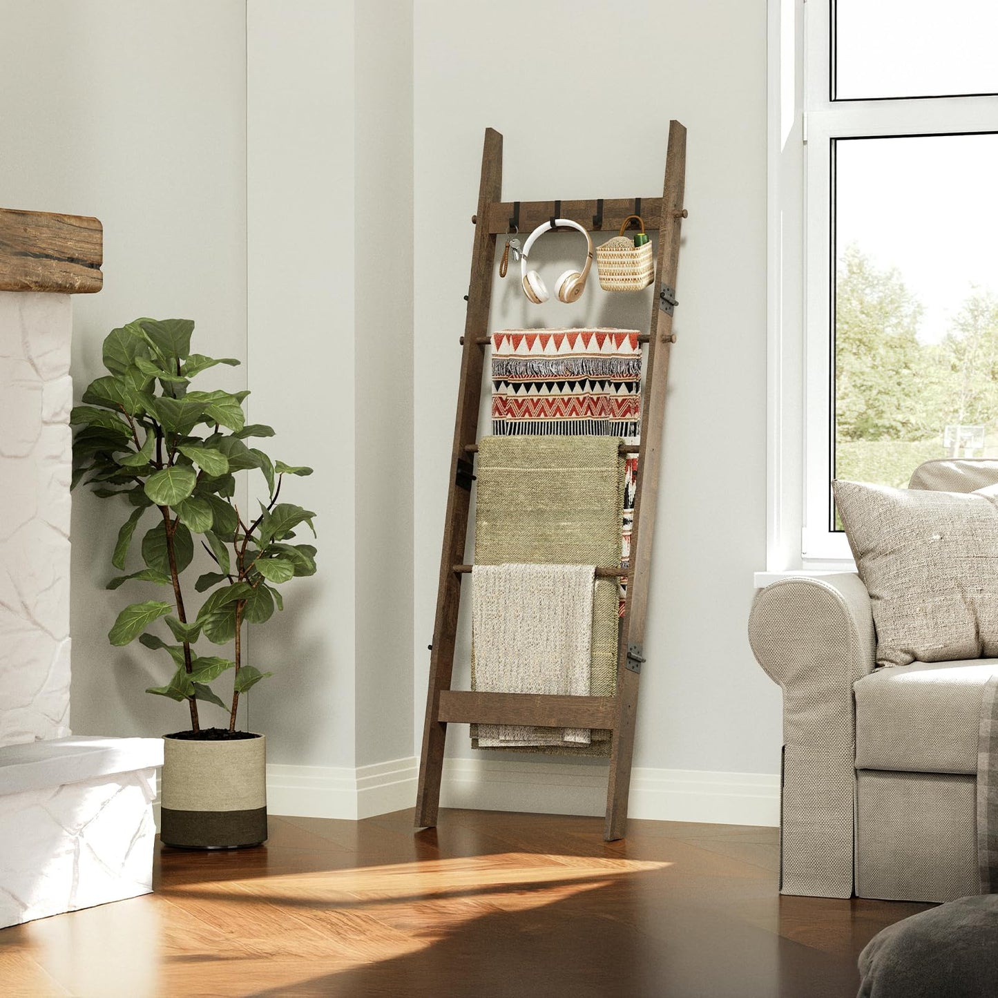HonyQiShuo 5-Tier Bamboo Ladder Shelf, Farmhouse Style Blanket Ladder, Rustic Decorative Ladder with 4 Removable Hooks, Brown