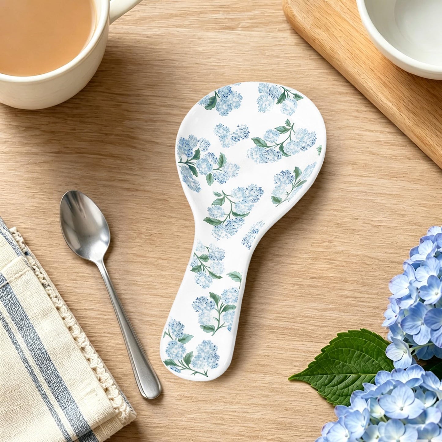 Whaline 9.4 Inch Hydrangea Spoon Rest Blue Flower Spoon Holder Floral Ceramic Utensil Holder for Summer Stove Top Rustic Kitchen Counter Decor