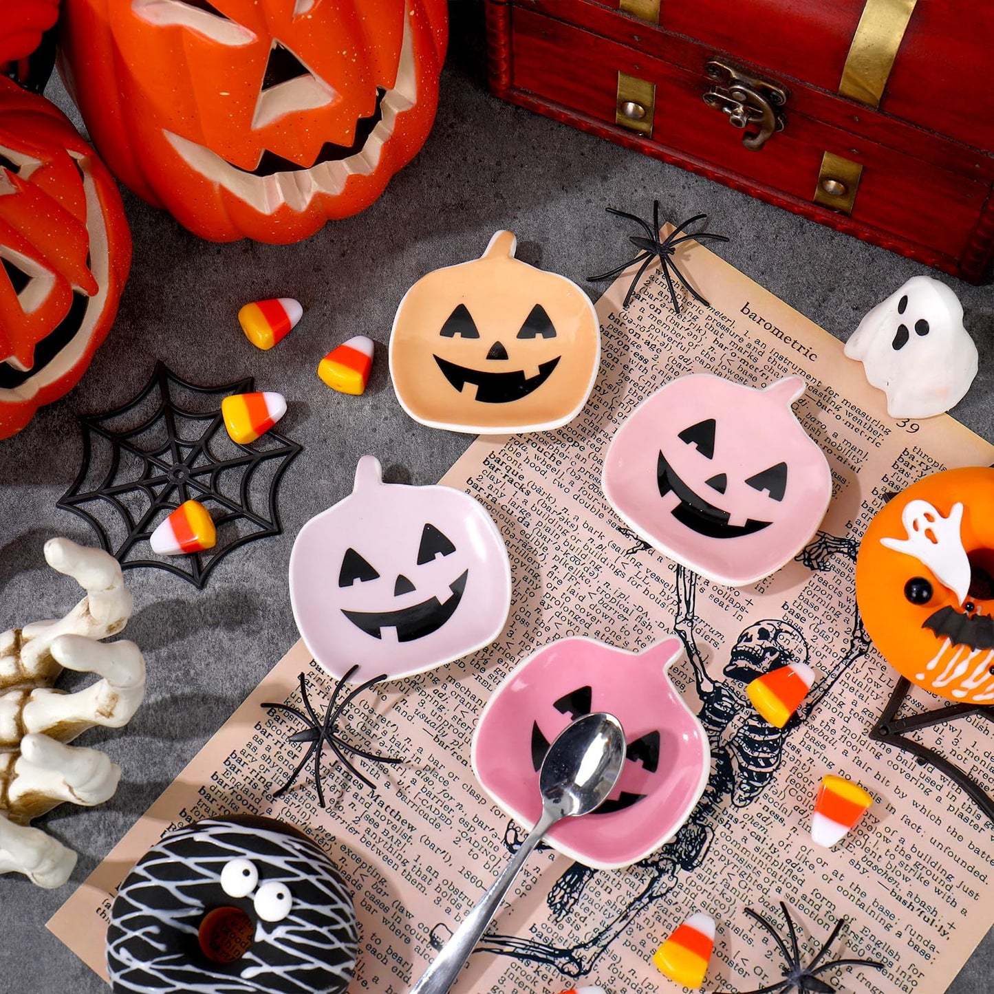 Whaline 4 Pcs Halloween Mini Ceramic Spoon Rests 2.6 Inch Pink Purple Orange Pumpkin Small Coffee Spoon Holder for Coffee Stirrers Teaspoon Home Station Bar Accessories