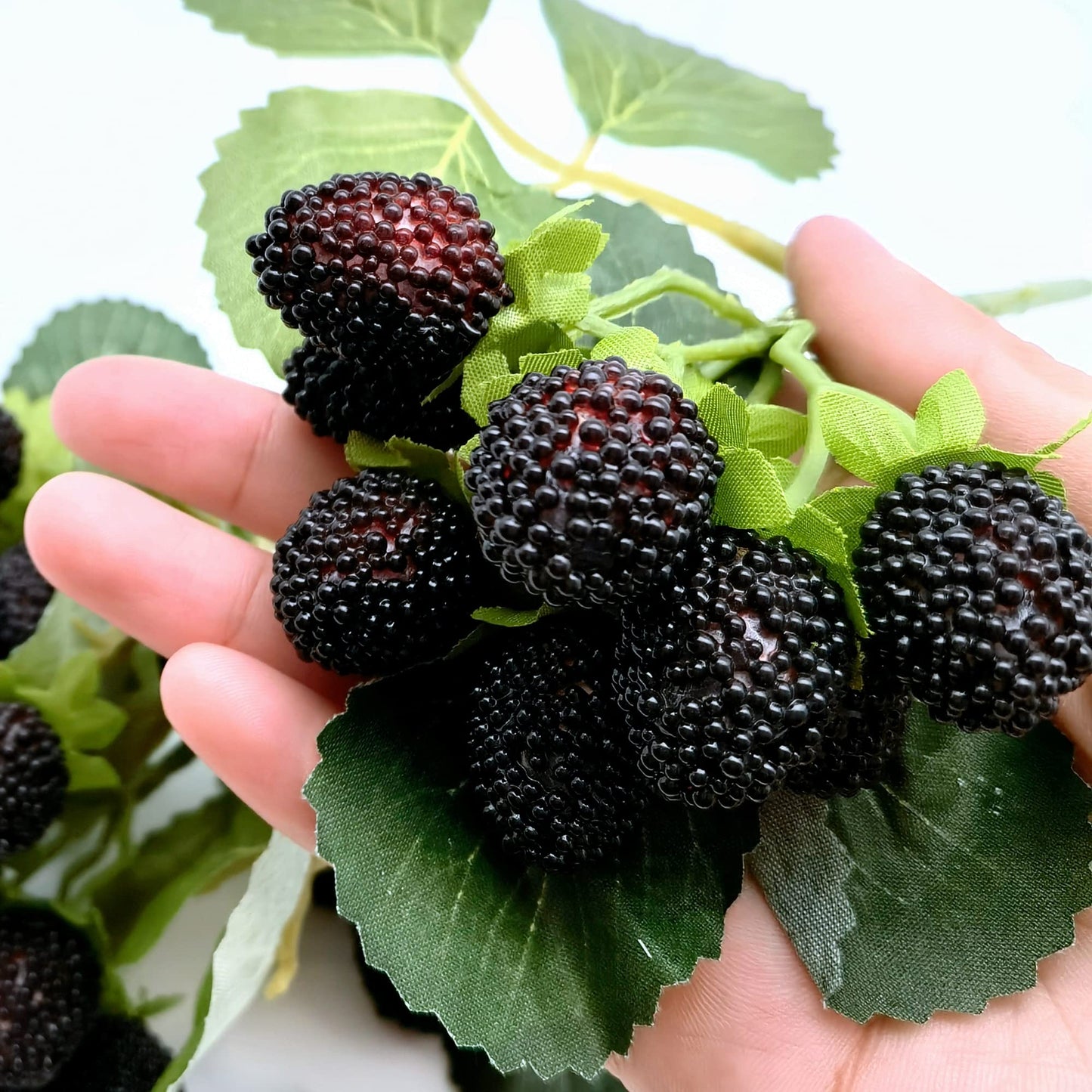 M2cbridge 4PCS Artificial Raspberry Red Berry Faux Fruit BlackBerry Props Table Decoration (Black)