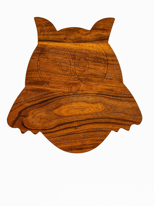Acacia Wood Halloween Scary Owl Cutting Board with Groove for Festive Decor and Appetizer Serving Tray (12"L x 12"W)
