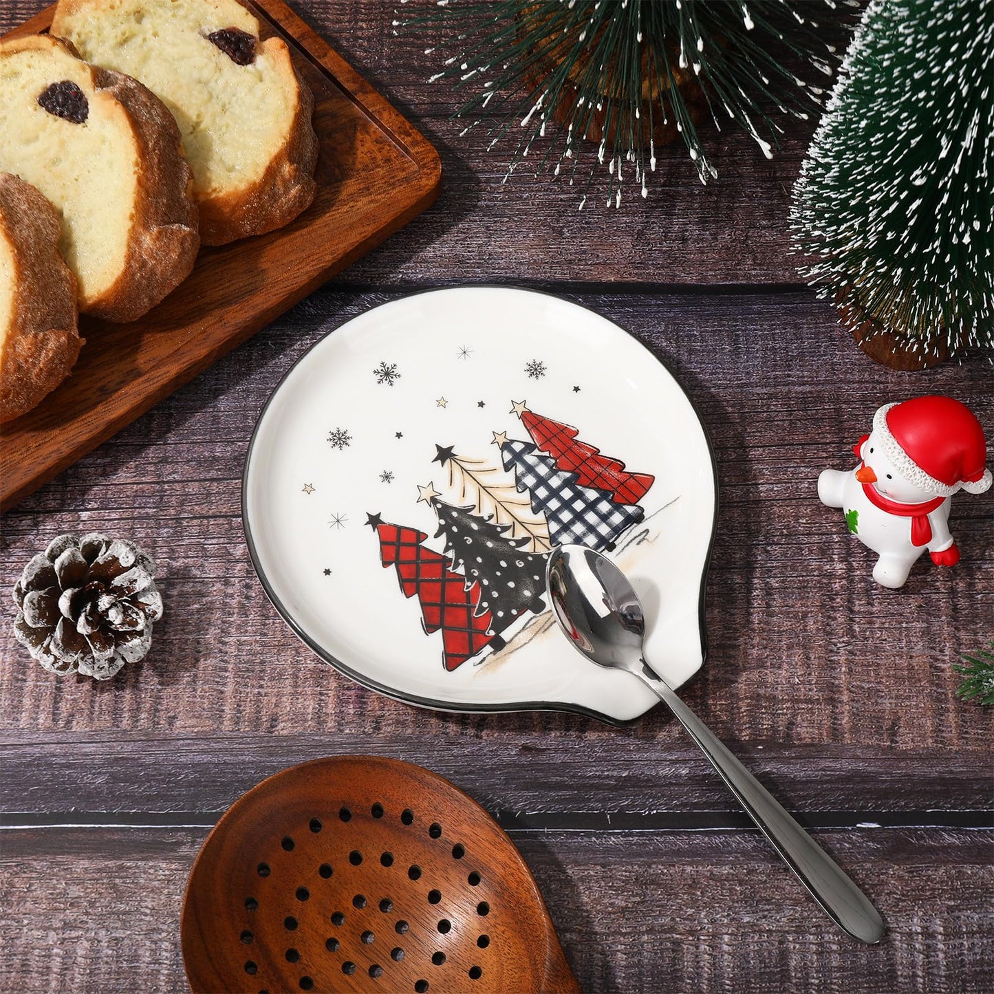 JarThenaAMCS 4.7inch Christmas Ceramic Spoon Rest Plaid Xmas Tree Star Snowflake Small Coffee Spoon Holder for Winter Xmas Coffee Stirrers Teaspoon Bar Coffee Station Accessories